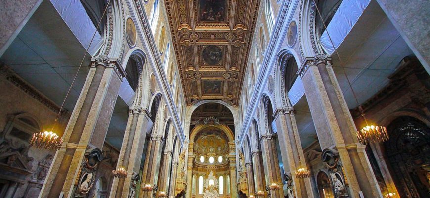 Фото церкви в Неаполе